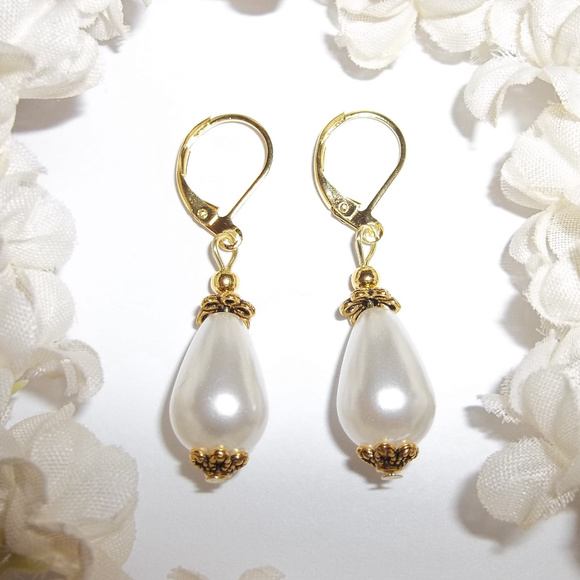 wvluckygirl Jewelry - White Gold Pearl Teardrop Earring Dangle Drop Pearl Earring Pearl Earring 3933